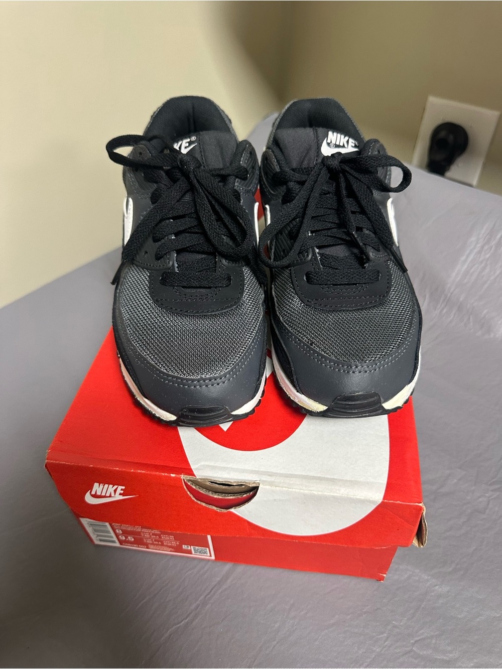 Nike mens Air Max 90 ✨please read description✨